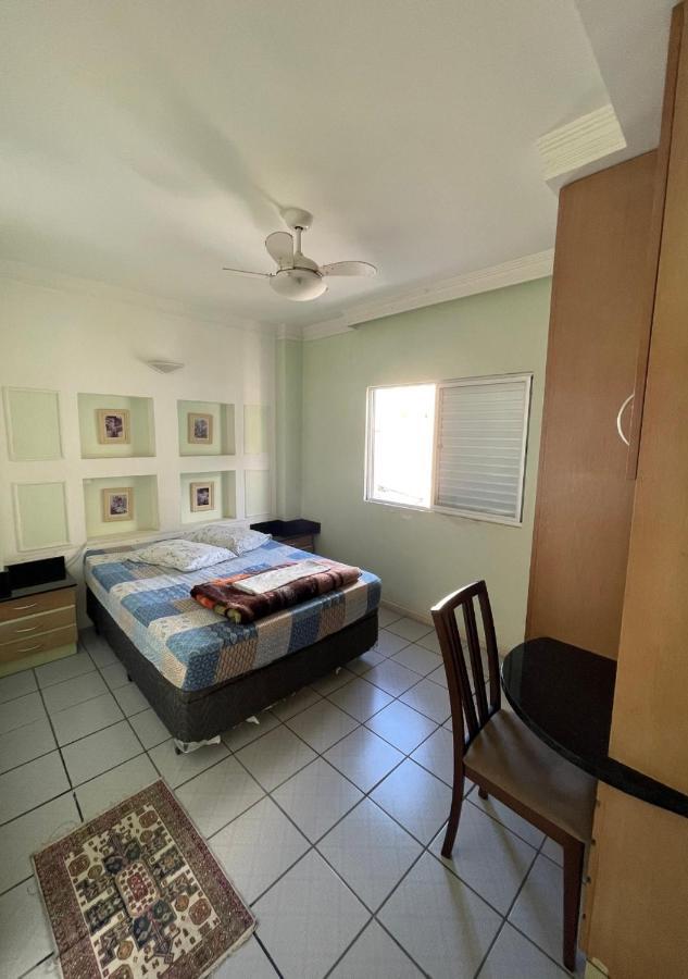 Hospedagem domiciliar Quarto Privado Em Apto Pe Na Areia - Residencia Familiar *